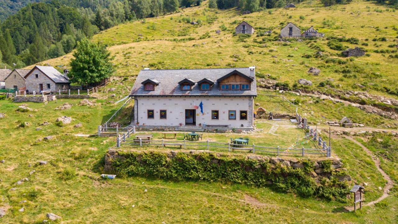 Rifugio Parpinasca Pansiyon Trontano Dış mekan fotoğraf