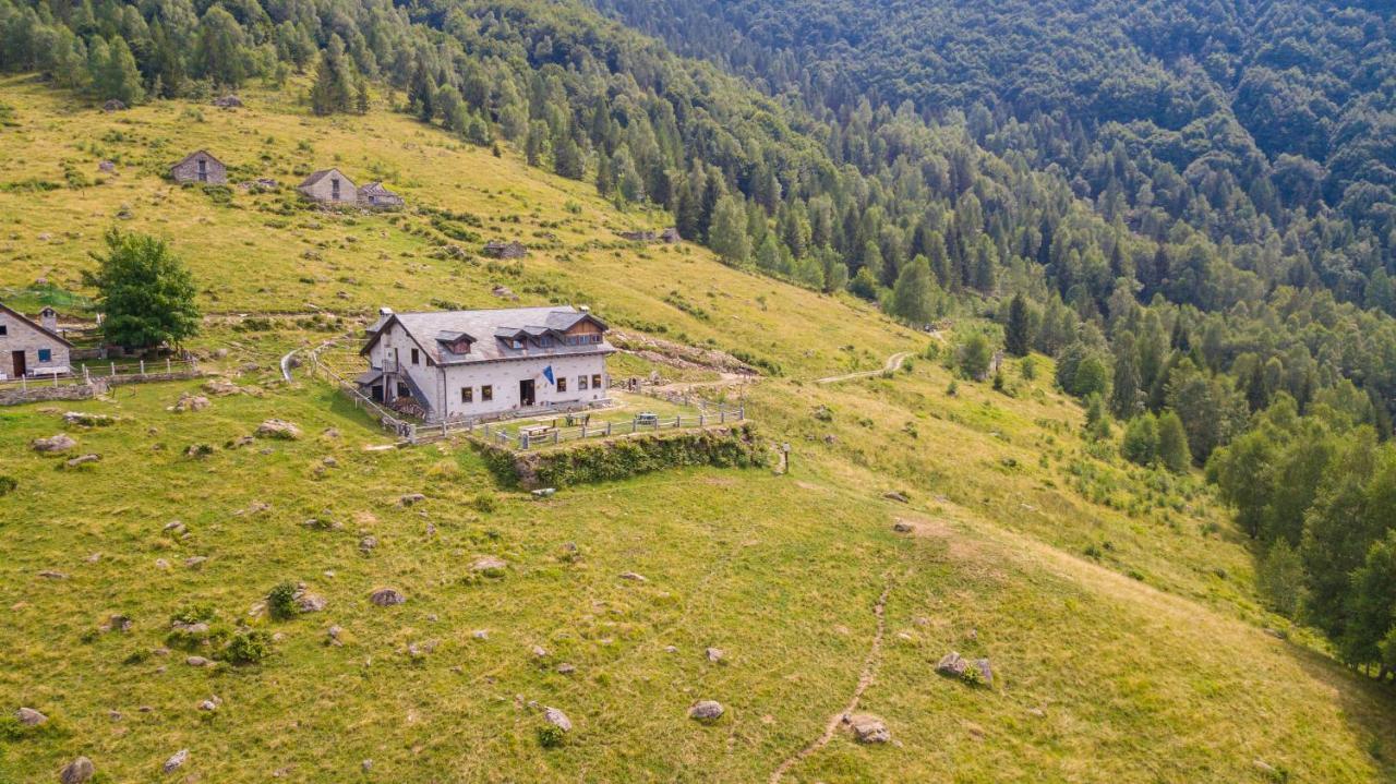 Rifugio Parpinasca Pansiyon Trontano Dış mekan fotoğraf